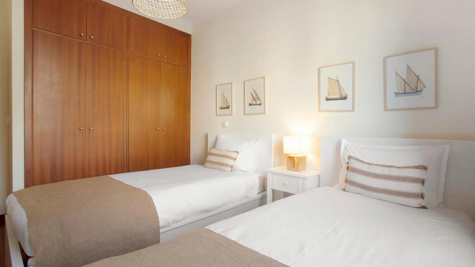 Sea View Apartment 푼샬